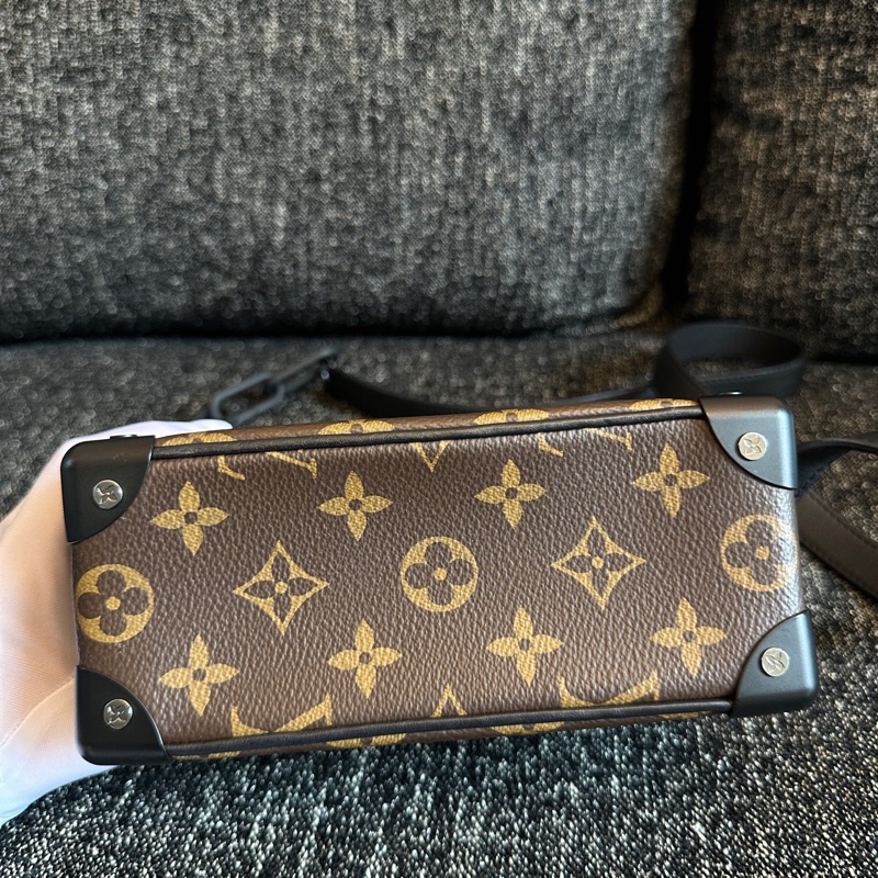 LouisVuitton 路易威登 SoftTrunk軟盒子包  芯片款 18.5x 13.0-9