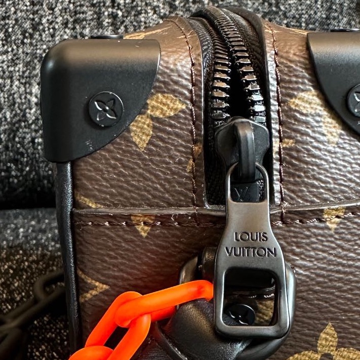 LouisVuitton 路易威登 SoftTrunk軟盒子包  芯片款 18.5x 13.0-10