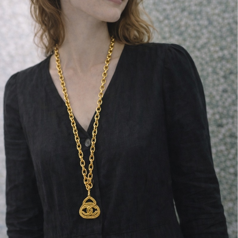 【97新 ✨ 全網最低價！】 Chanel 中古麻花金色項鏈 (下單前先詢問庫存❗️❗️）-0