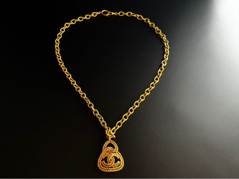【97新 ✨ 全網最低價！】 Chanel 中古麻花金色項鏈 (下單前先詢問庫存❗️❗️）-11