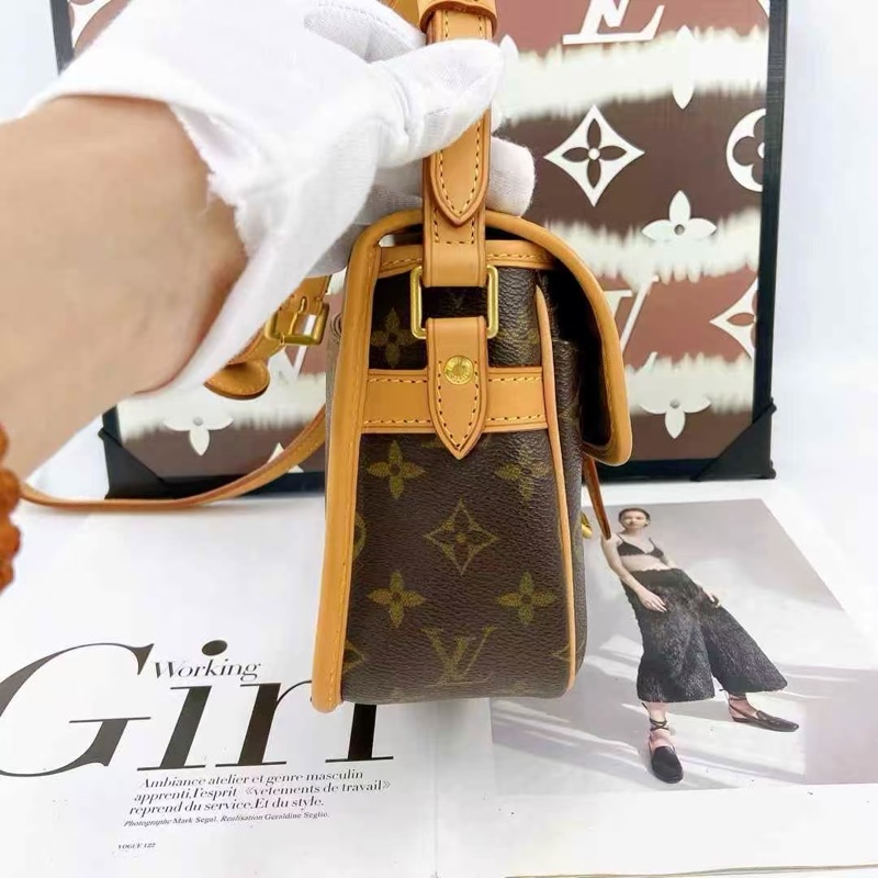 Louis Vuitton • 經典老花法棍包-6