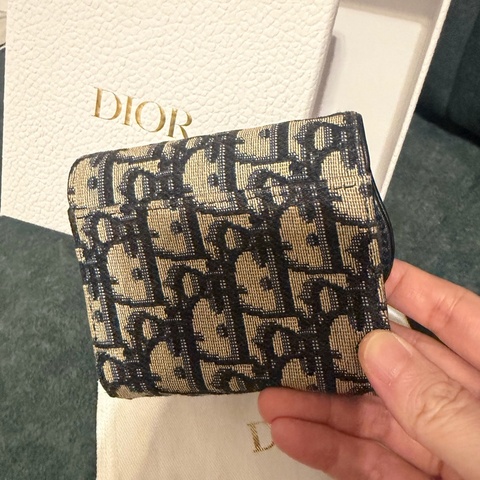 Dior帆布金扣錢包
