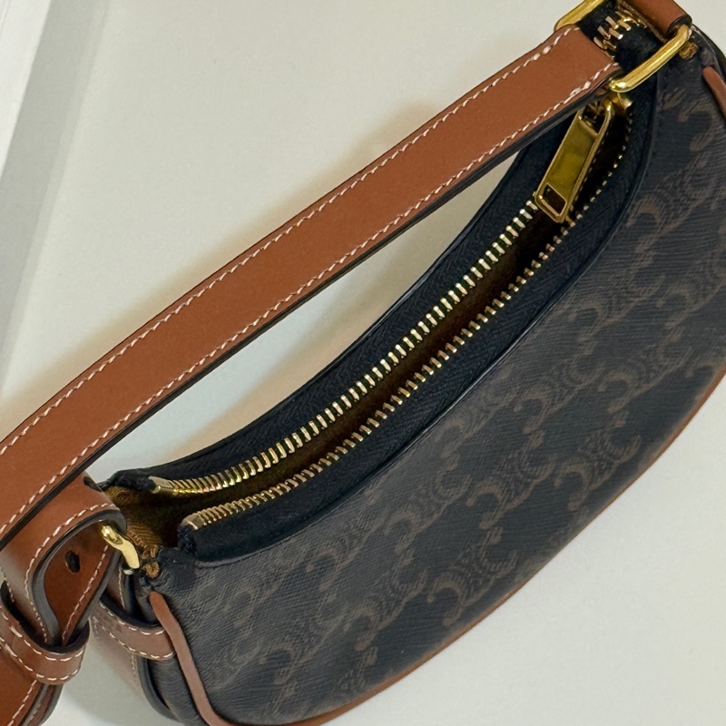 914intheair『二手閒置』Celine mini ava 迷你碗豆包 腋下包-10