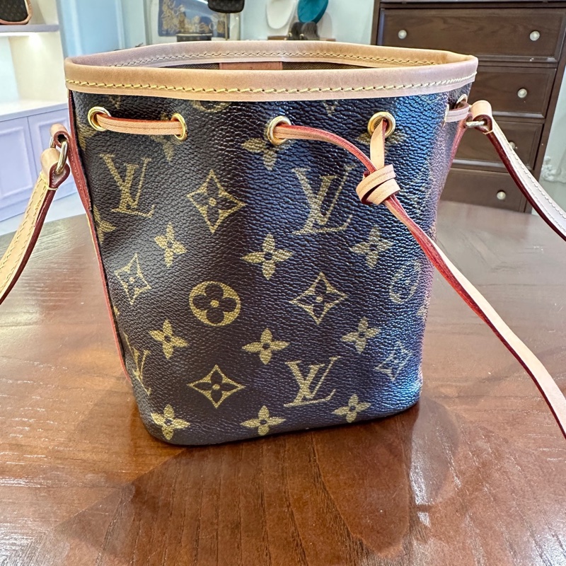 Louis Vuitton • 經典老花Nano Noel小水桶包-4