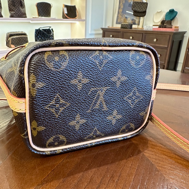 Louis Vuitton • 經典老花Nano Noel小水桶包-7