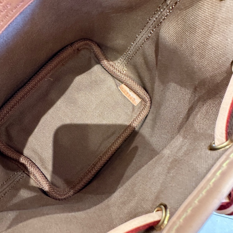 Louis Vuitton • 經典老花Nano Noel小水桶包-12