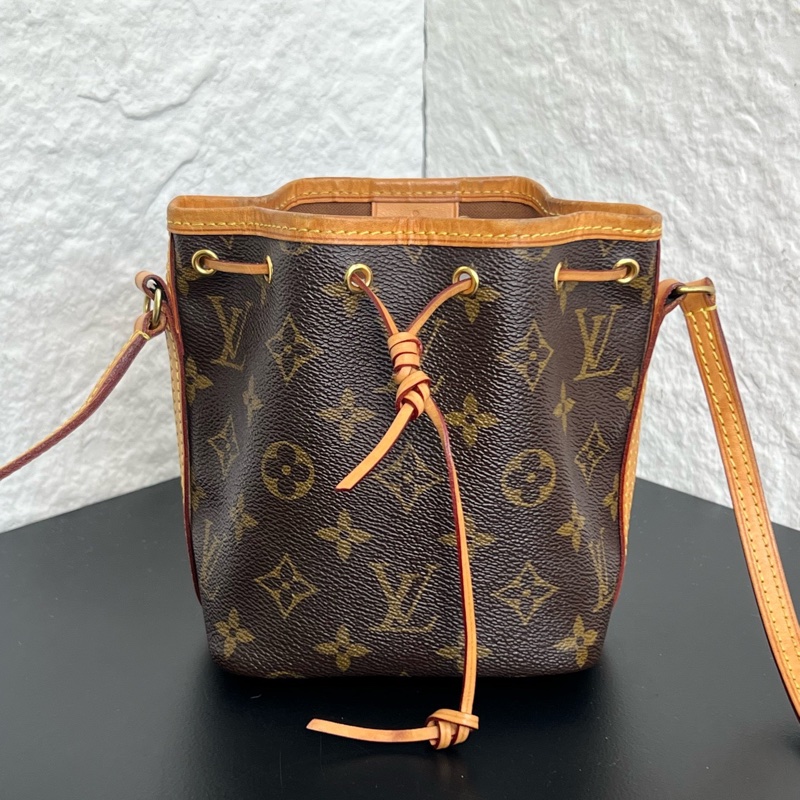 Louis Vuitton • 經典老花Nano Noe 小水桶包 芯片款✨-5