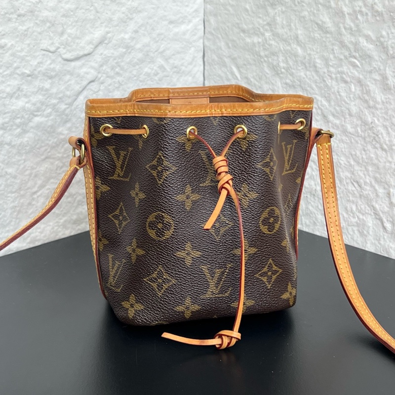 Louis Vuitton • 經典老花Nano Noe 小水桶包 芯片款✨-6