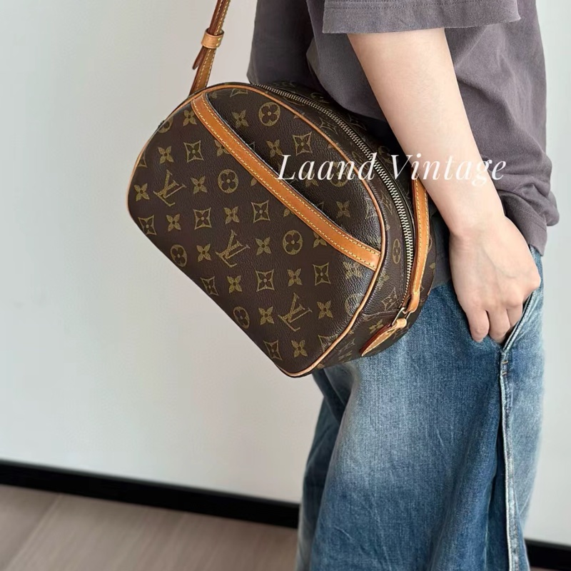 Louis Vuitton • 經典老花蘋果包-1