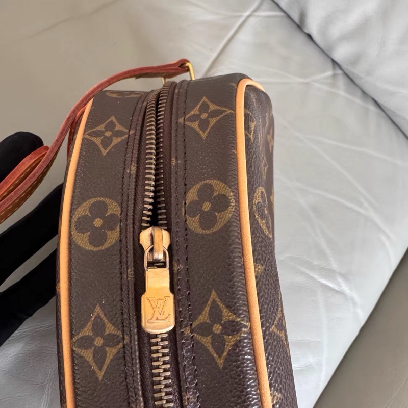 Louis Vuitton • 經典老花蘋果包-11