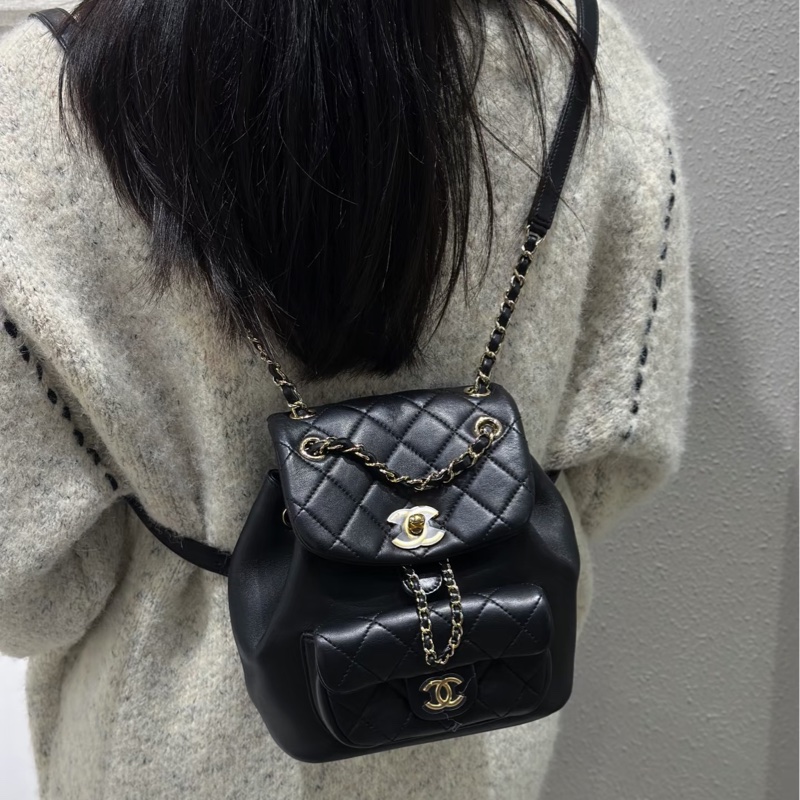 99🆕全配🈶購證😍絕美斷貨款❤️‍🔥Chanel香奈兒黑金小號duma鏈條後背包小書包雙肩包-2
