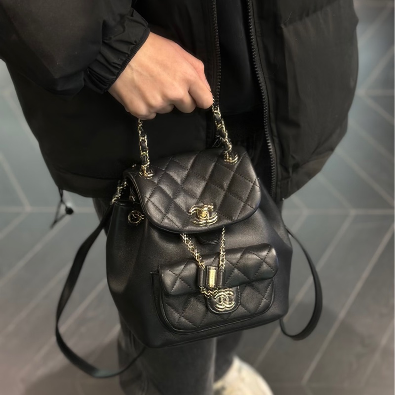 99🆕全配🈶購證😍絕美斷貨款❤️‍🔥Chanel香奈兒黑金小號duma鏈條後背包小書包雙肩包-3