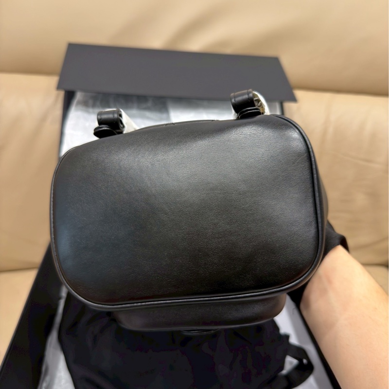 99🆕全配🈶購證😍絕美斷貨款❤️‍🔥Chanel香奈兒黑金小號duma鏈條後背包小書包雙肩包-12