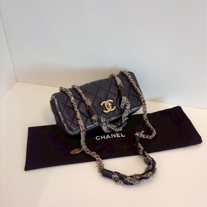 超限量稀有款😍✨Chanel香奈兒黑金牛皮金幣毛呢鏈條滾邊法棍包腋下包單肩斜挎包-7