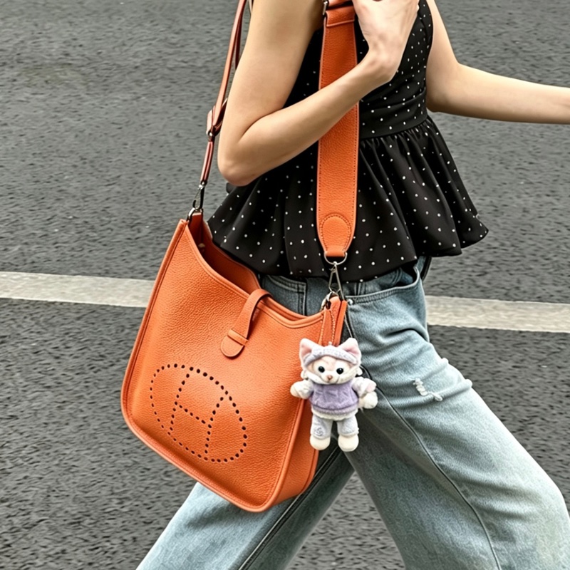 HERMES愛馬仕Evelyne伊芙琳29火焰橙銀扣單肩斜挎包👜-8