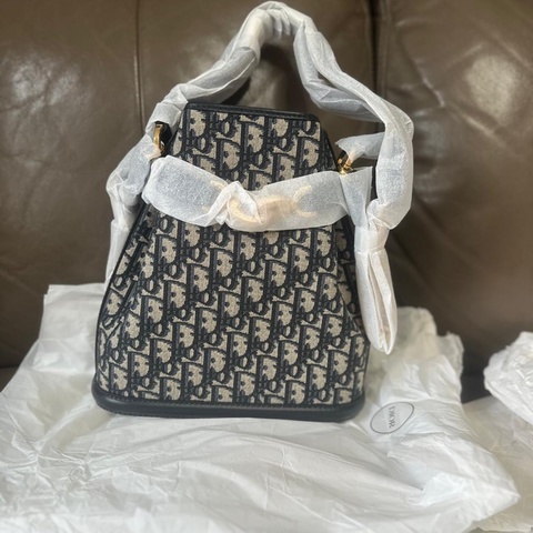 Dior Oblique C'est Dior經典老花中號水桶包