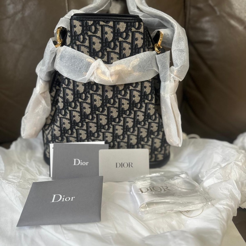 Dior Oblique C'est Dior經典老花中號水桶包-5