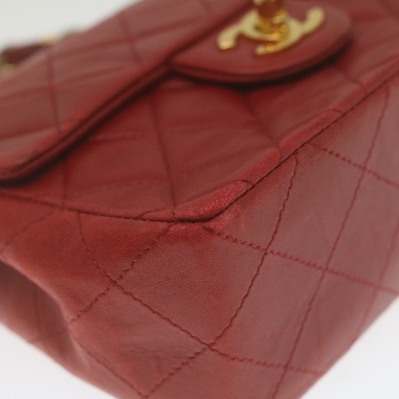 【日本直送】香奈兒迷你絎縫鏈條翻蓋手提包，羊皮材質，紅色金色雙C標誌，正品編號hs688M-7