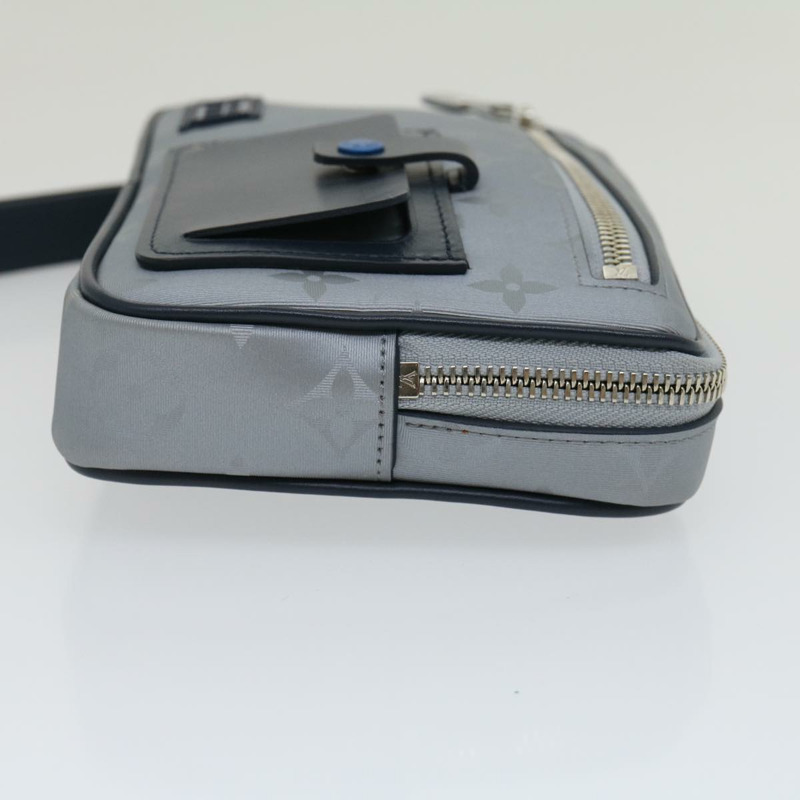 【日本直送】路易威登 Monogram Satellite Alpha 手拿包 銀色 M44171 LV 正品 29977SAV-3