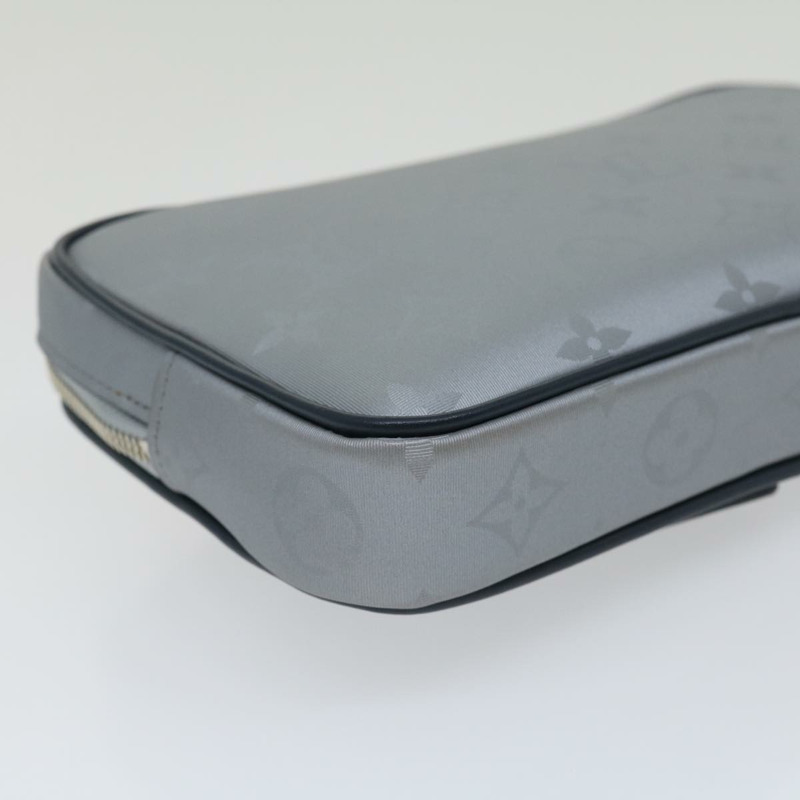 【日本直送】路易威登 Monogram Satellite Alpha 手拿包 銀色 M44171 LV 正品 29977SAV-16