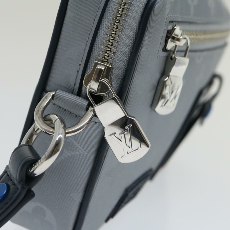 【日本直送】路易威登 Monogram Satellite Alpha 手拿包 銀色 M44171 LV 正品 29977SAV-17