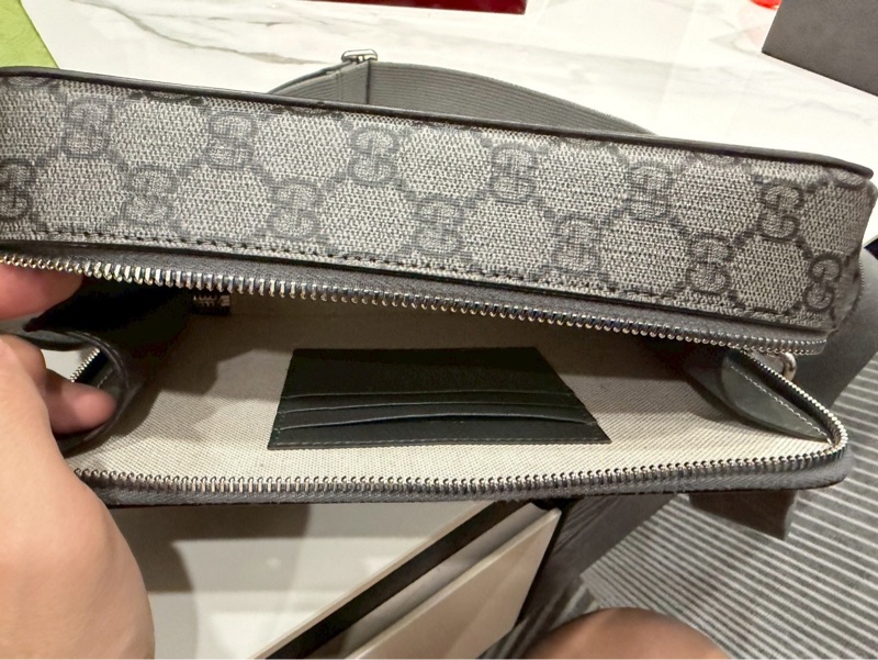 🌟9.5新 Gucci GG Supreme 相機包-2