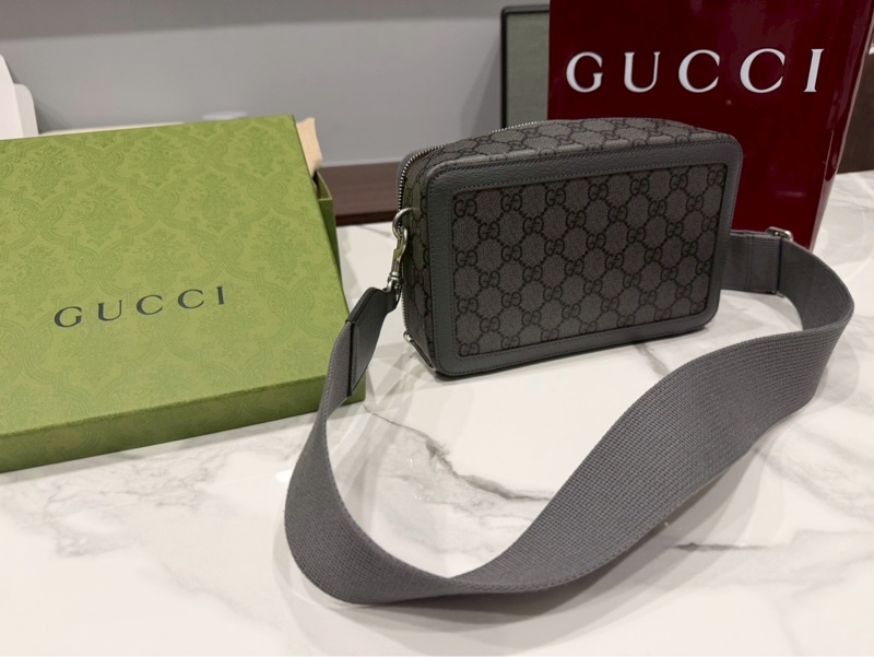 🌟9.5新 Gucci GG Supreme 相機包-3