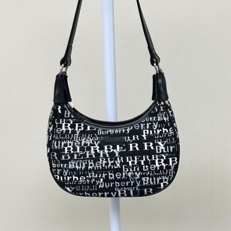 Burberry 帆布滿logo月牙腋下包 刺繡帆布23×8×22cm  95新 配件塵袋-2