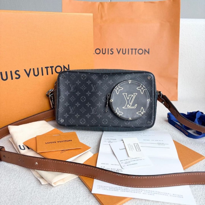 LV VolgaOnStrap限量款相機包 22.5*13*6 9新 配件盒子 塵袋 購證-1