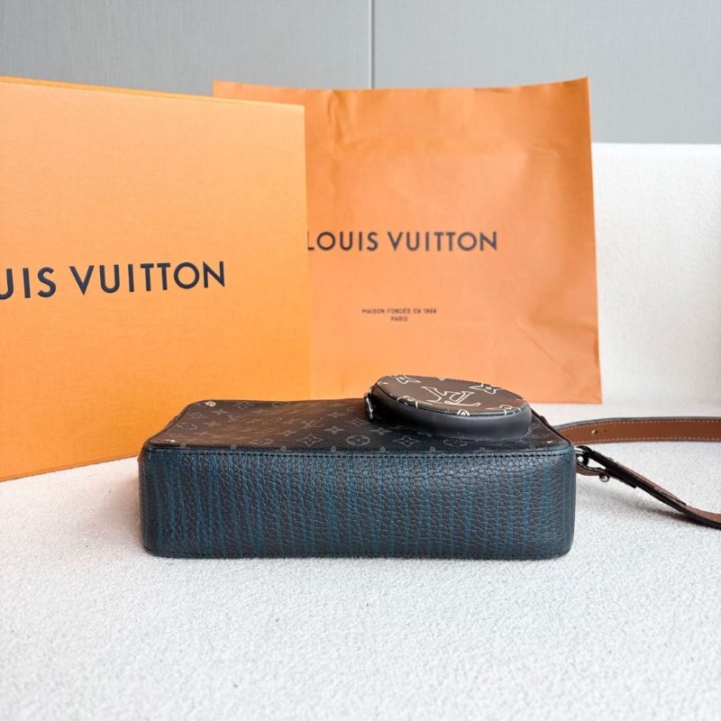 LV VolgaOnStrap限量款相機包 22.5*13*6 9新 配件盒子 塵袋 購證-2