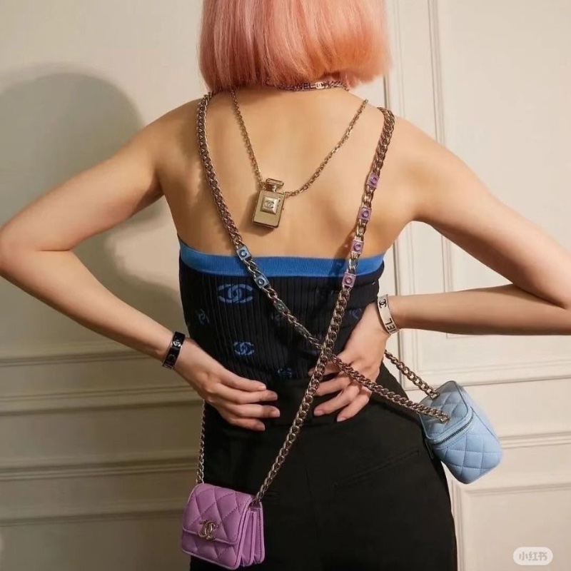 Chanel coco琺瑯鏈條mini woc鏈條包 糖果紫 淡金扣 羊皮 10*9*5 9新 配件塵袋保卡-0