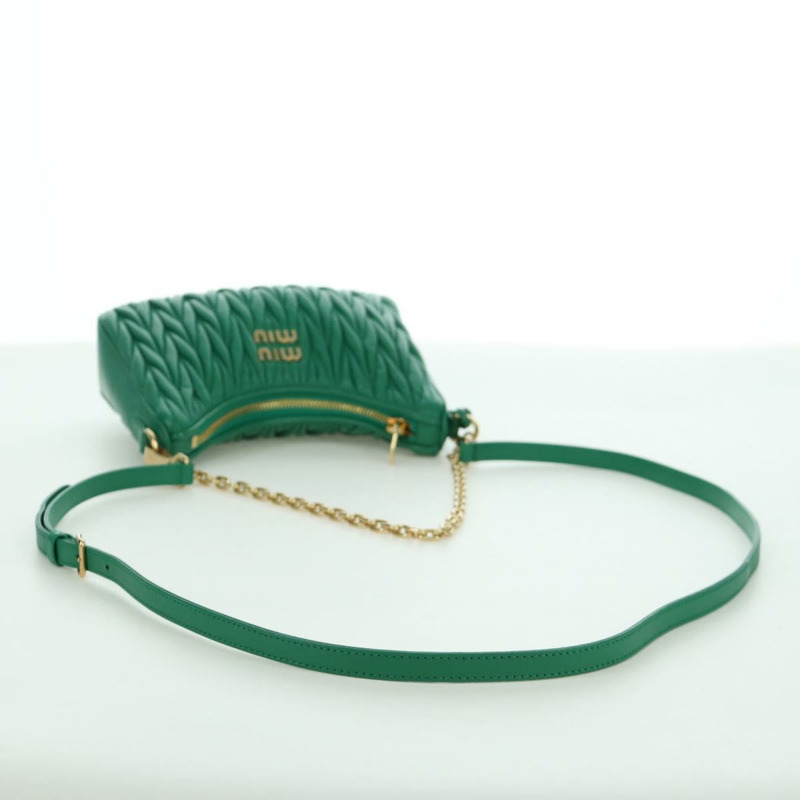 【日本直送】Miu Miu Matelasse 鏈條單肩包，皮革材質，兩用，綠色/金色，正品，貨號 171450SAM-7