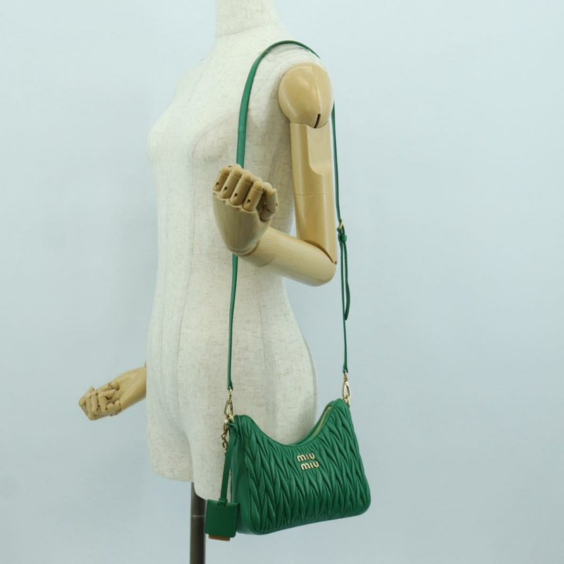 【日本直送】Miu Miu Matelasse 鏈條單肩包，皮革材質，兩用，綠色/金色，正品，貨號 171450SAM-25