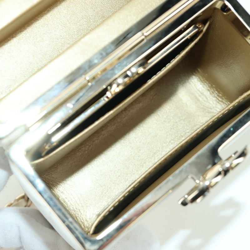 【日本直送】香奈兒 (CHANEL) 絎縫鏈條肩背包，羊皮材質，白色，金色，CC標誌，正品編號 173442SAM-9