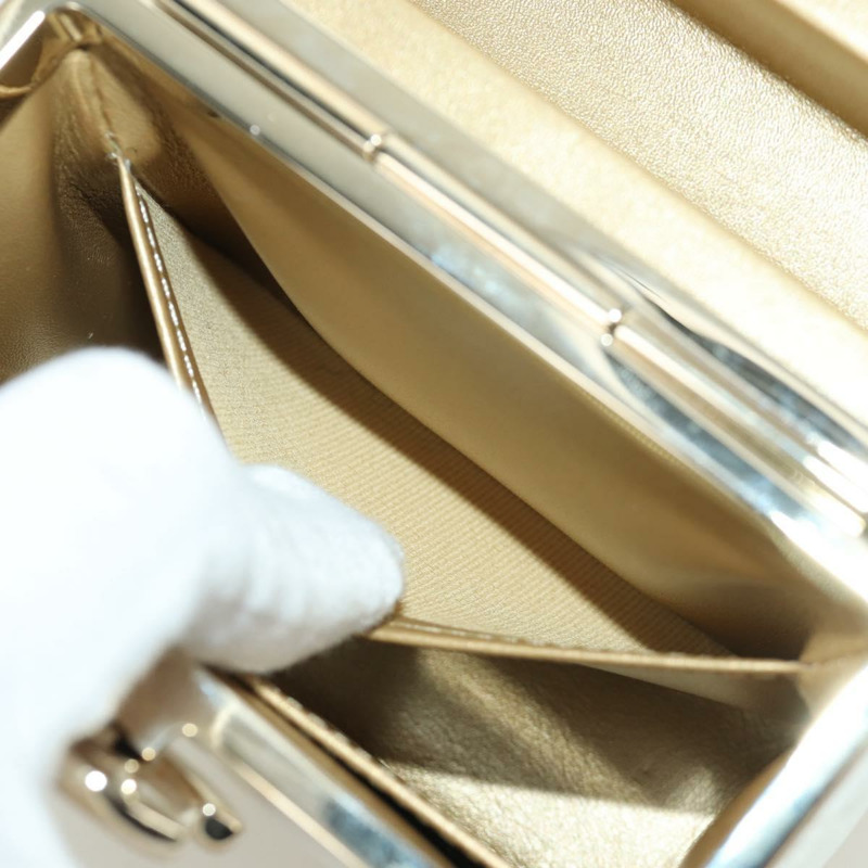 【日本直送】香奈兒 (CHANEL) 絎縫鏈條肩背包，羊皮材質，白色，金色，CC標誌，正品編號 173442SAM-24