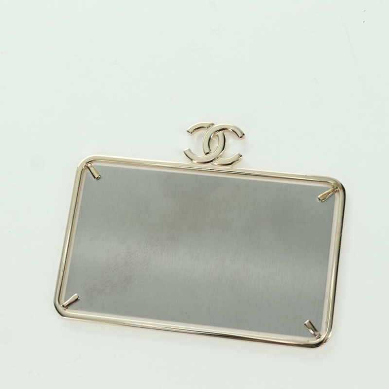 【日本直送】香奈兒 (CHANEL) 絎縫鏈條肩背包，羊皮材質，白色，金色，CC標誌，正品編號 173442SAM-25