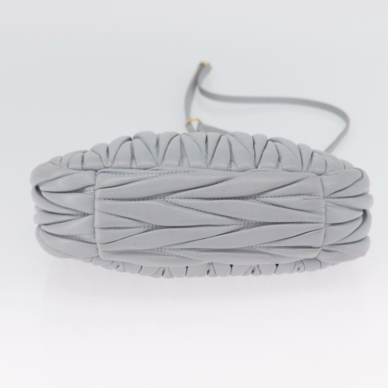 【日本直送】Miu Miu Matelasse Wonder 手提包，皮革材質，兩用，淺藍色/金色，正品，貨號 171511SAM-5