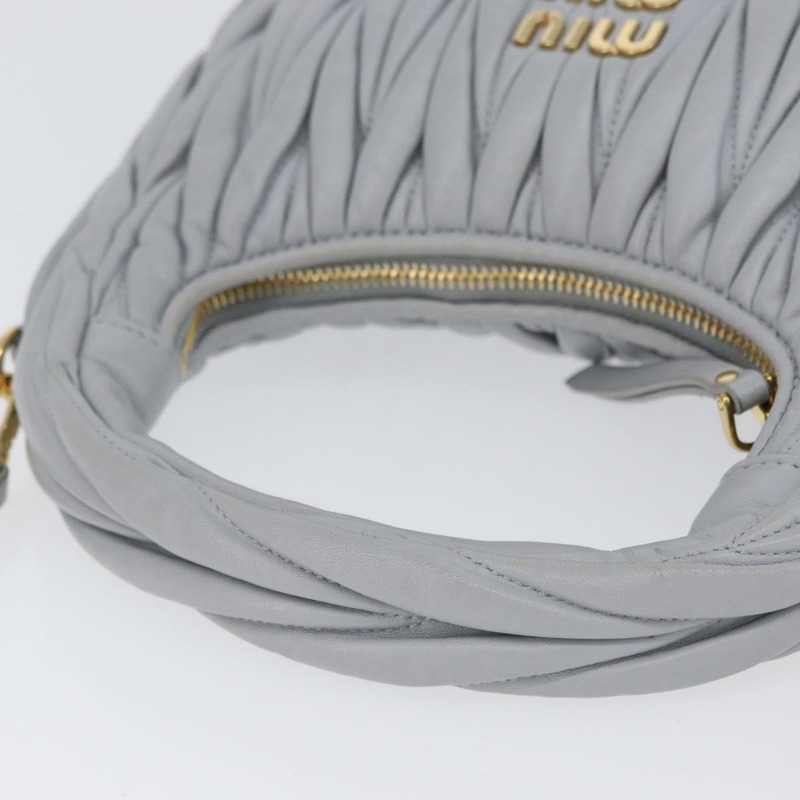 【日本直送】Miu Miu Matelasse Wonder 手提包，皮革材質，兩用，淺藍色/金色，正品，貨號 171511SAM-7