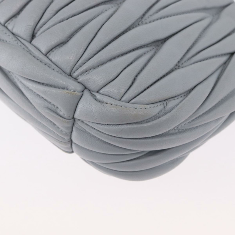 【日本直送】Miu Miu Matelasse Wonder 手提包，皮革材質，兩用，淺藍色/金色，正品，貨號 171511SAM-16