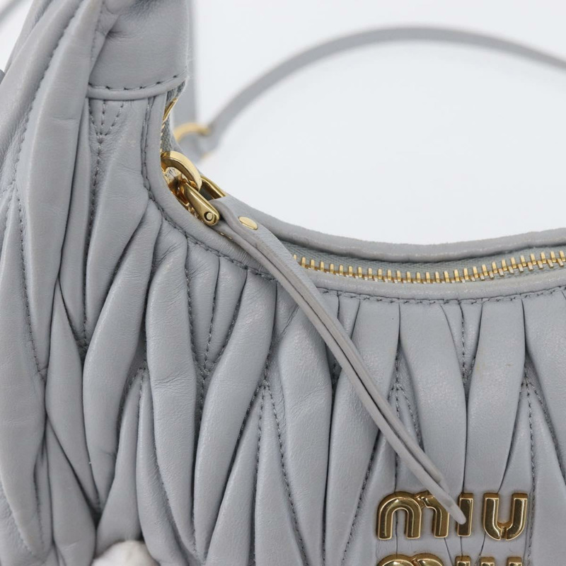 【日本直送】Miu Miu Matelasse Wonder 手提包，皮革材質，兩用，淺藍色/金色，正品，貨號 171511SAM-20