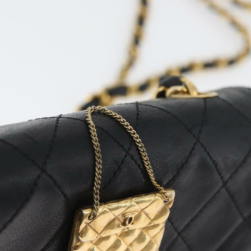 【日本直送】香奈兒 (CHANEL) 絎縫鏈條單肩包，羊皮材質，黑色，金色雙C標誌，正品編號 172545SAV-8