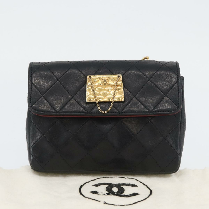 【日本直送】香奈兒 (CHANEL) 絎縫鏈條單肩包，羊皮材質，黑色，金色雙C標誌，正品編號 172545SAV-11