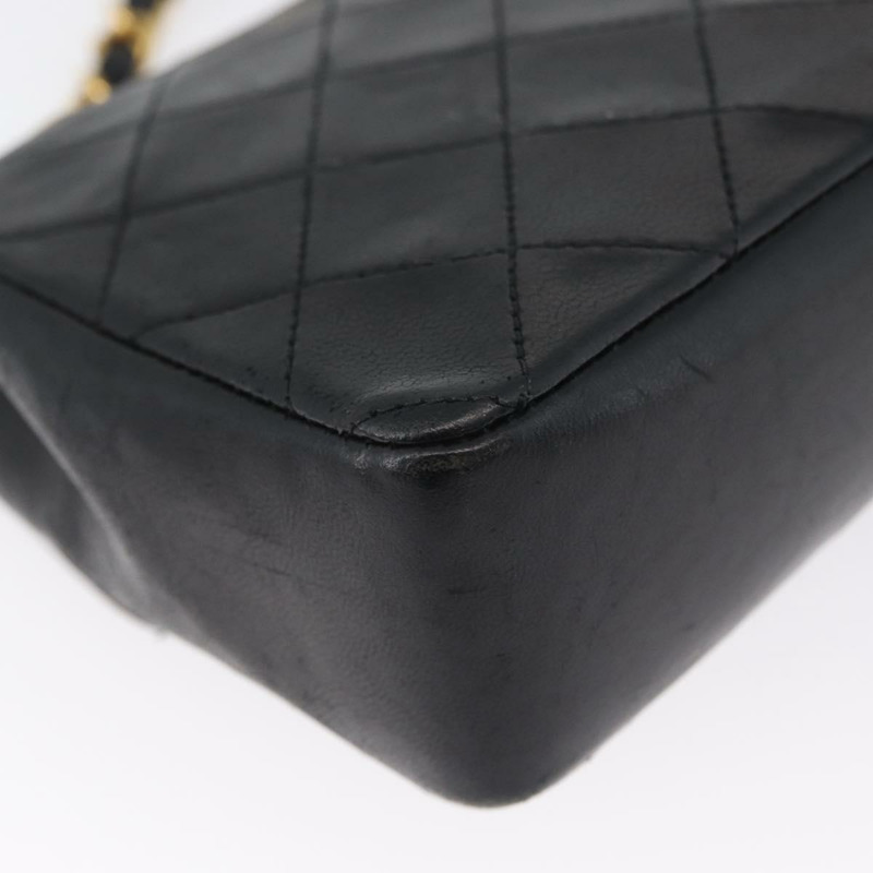 【日本直送】香奈兒 (CHANEL) 絎縫鏈條單肩包，羊皮材質，黑色，金色雙C標誌，正品編號 172545SAV-16