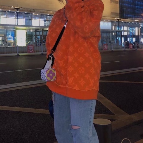 LV cube限定款骰子零錢包 7*7*6 9新 配件塵袋