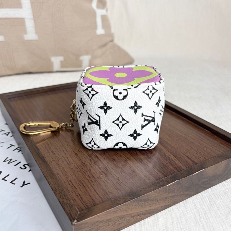 LV cube限定款骰子零錢包 7*7*6 9新 配件塵袋-1