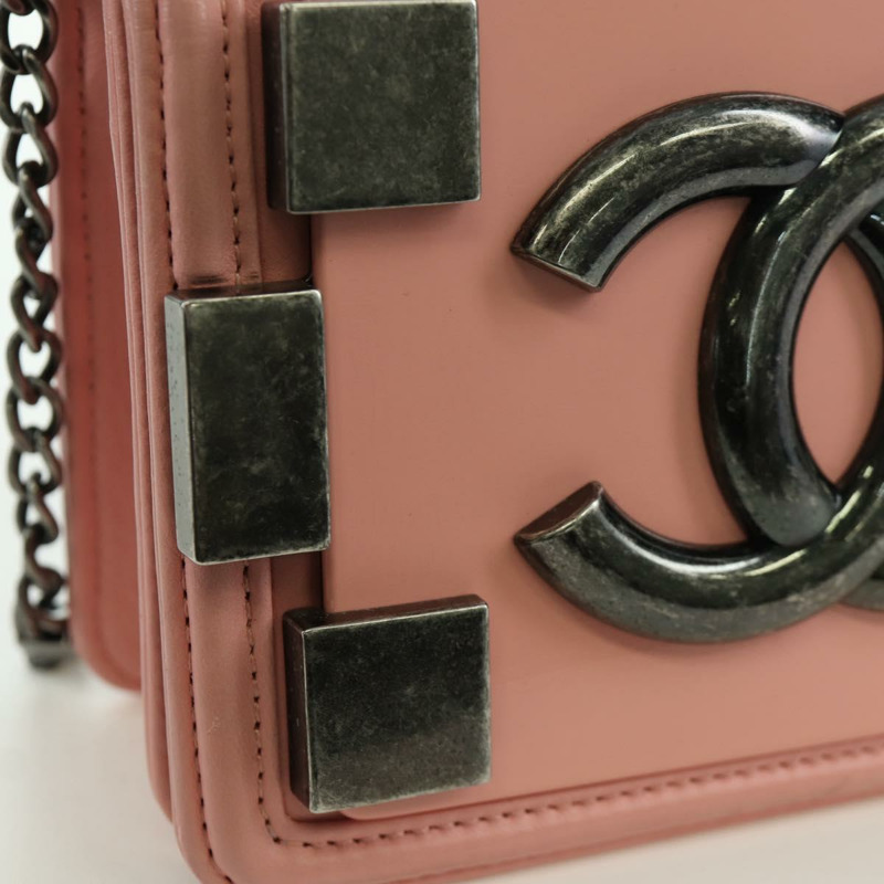 【日本直送】香奈兒 (CHANEL) Matelasse Lego Boy 鏈條單肩包，羊皮材質，粉紅色，CC標誌，正品編號 172559SAM-21