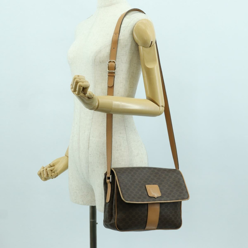 【日本直送】CELINE Macadam帆布肩背包 PVC皮革 棕色 金色 正品 am10907V-22