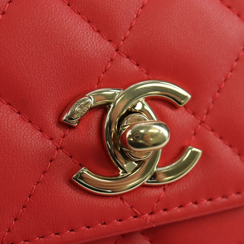 【日本直送】香奈兒 (CHANEL) 鏈條迷你絎縫 11 肩背包，羊皮材質，紅色，金色雙 C 標誌，正品編號 173342SAM-19