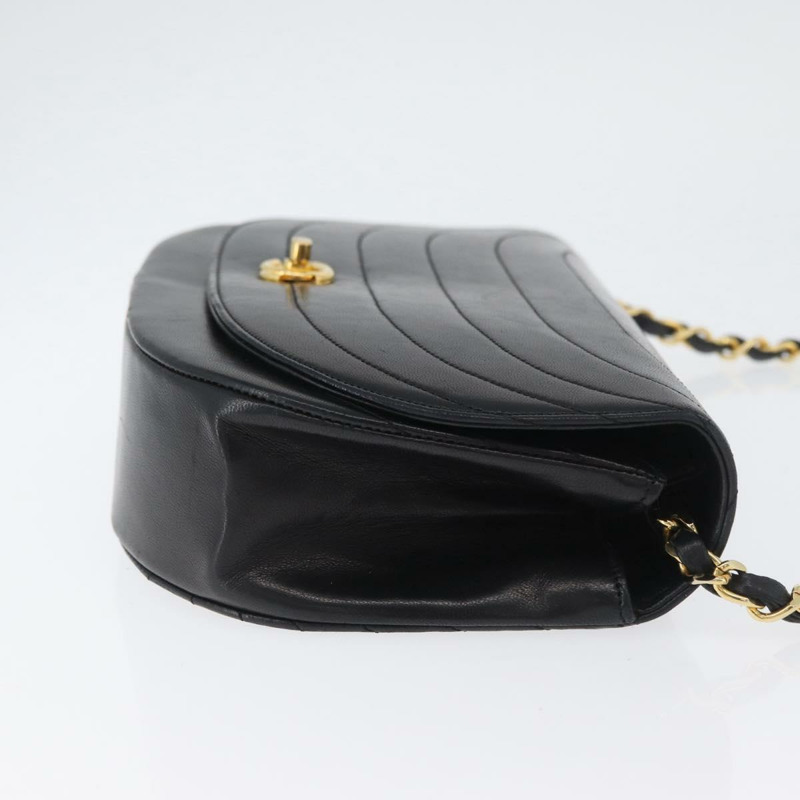 【日本直送】香奈兒半月形鏈條肩背包，羊皮材質，黑色，金色，CC標誌，正品，BSZ402-2