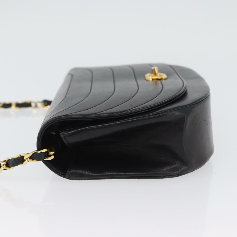 【日本直送】香奈兒半月形鏈條肩背包，羊皮材質，黑色，金色，CC標誌，正品，BSZ402-3